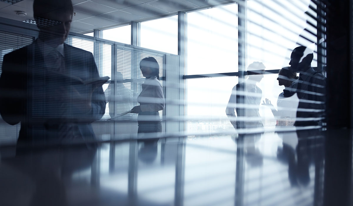 Čolak Business Brokerage povezuje kupce i prodavatelje tvrtki te primjenjuje međunarodne standarde business brokerage industrije u Hrvatskoj.